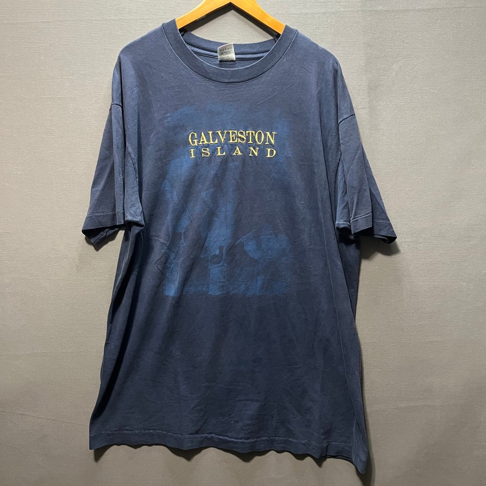 Vintage Fruit of the Loom Galveston Island Navy Blue Embroidered T-Shirt XL USA